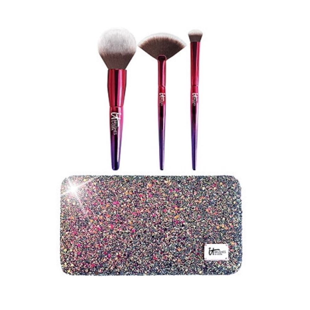 It Brushes Limited addition Brush set!